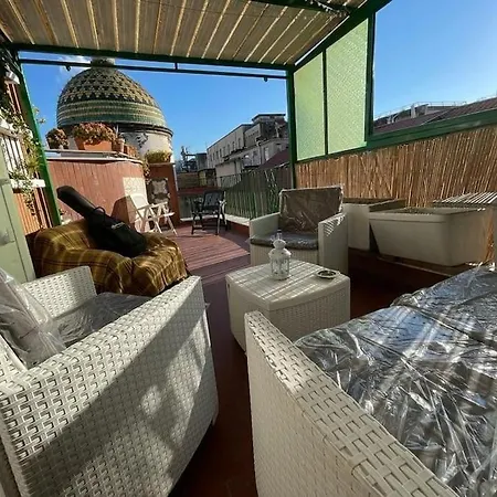 Donnaromita House Hystoric Center Apartment Neapel