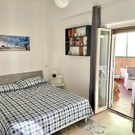 Apartment Donnaromita House Hystoric Center