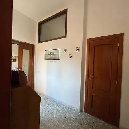 Apartment Donnaromita House Hystoric Center