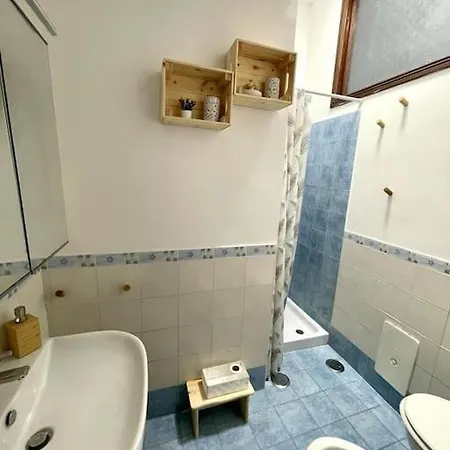Apartment Donnaromita House Hystoric Center Neapel