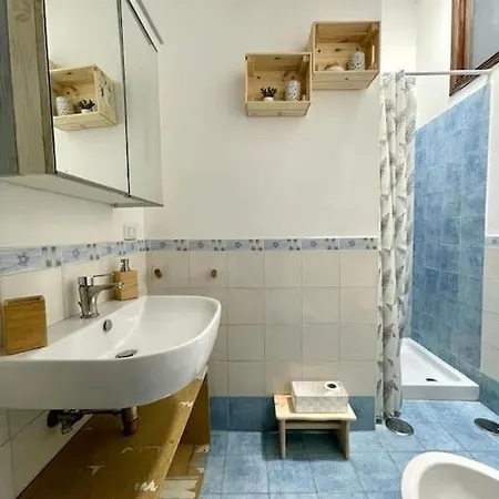 Donnaromita House Hystoric Center * Neapel