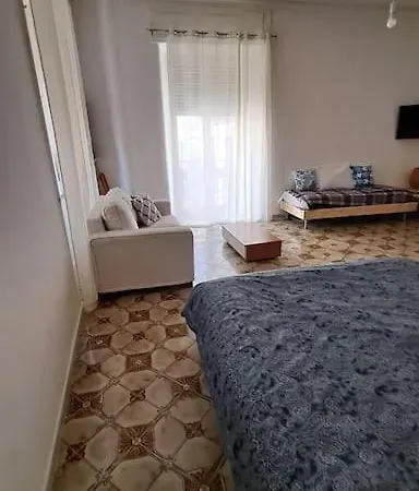 Donnaromita House Hystoric Center Apartment